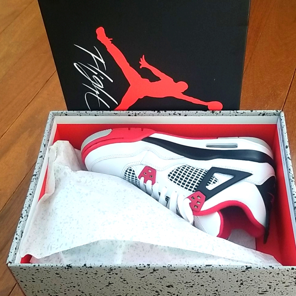 NIKE Jordan 4 Retro White/Fire Red